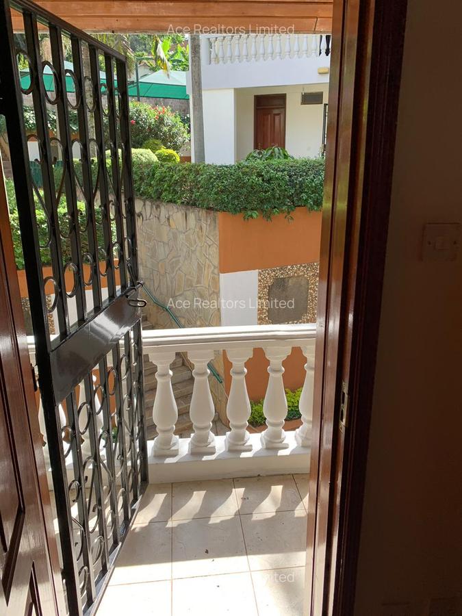 4 Bed Townhouse with En Suite at Eldama Ravine Rd - 16