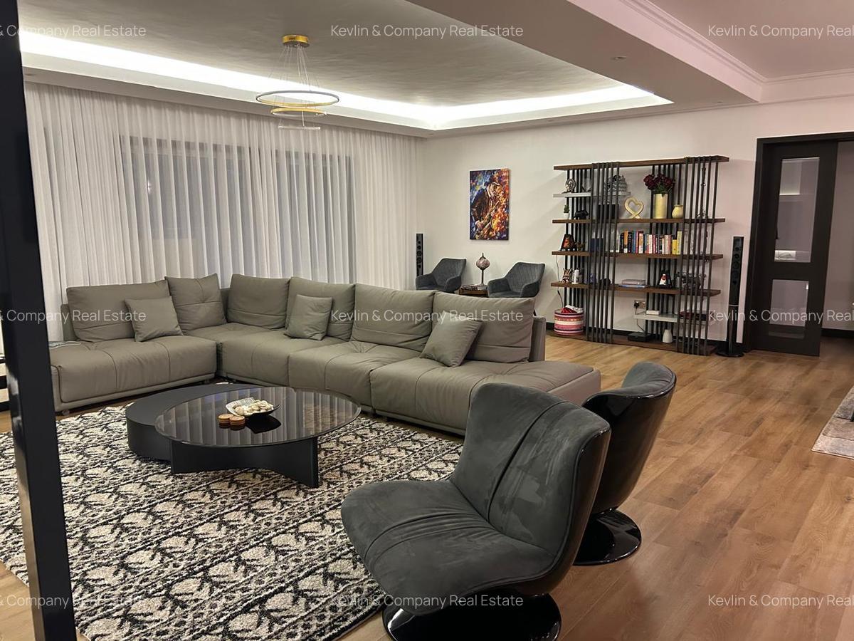 3 Bed Apartment with En Suite in Riverside - 6