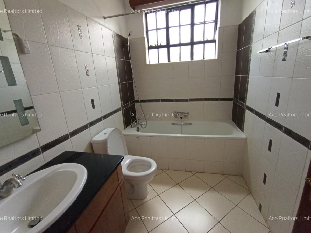 5 Bed Apartment with En Suite at Rhapta Road Duplex - 15