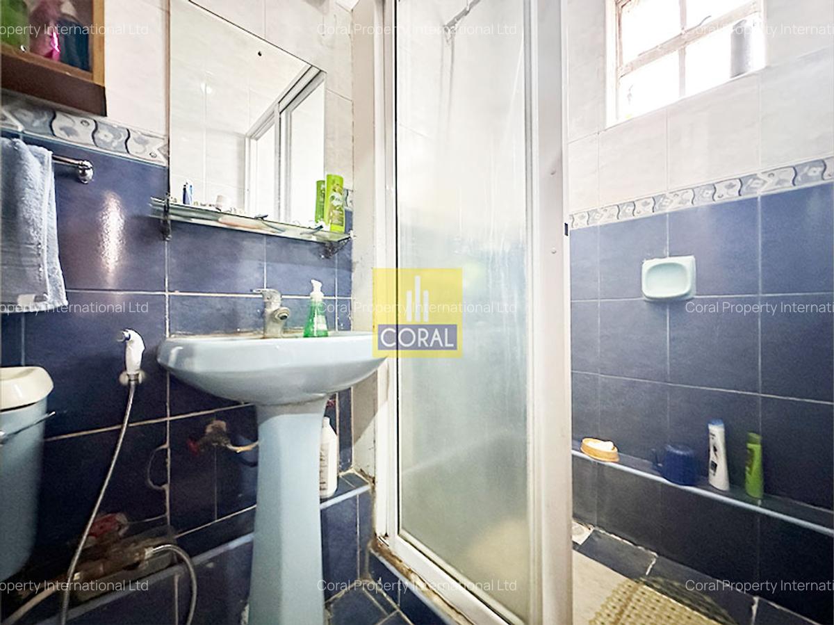 3 Bed Apartment with En Suite in Parklands - 14