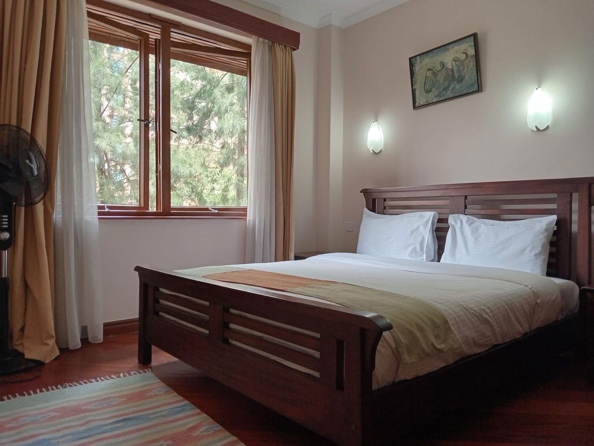 Serviced 2 Bed Apartment with En Suite in Upper Hill - 10