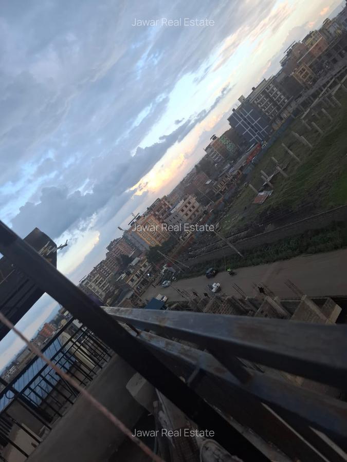 1 Bed Apartment with En Suite at Shooters - 7