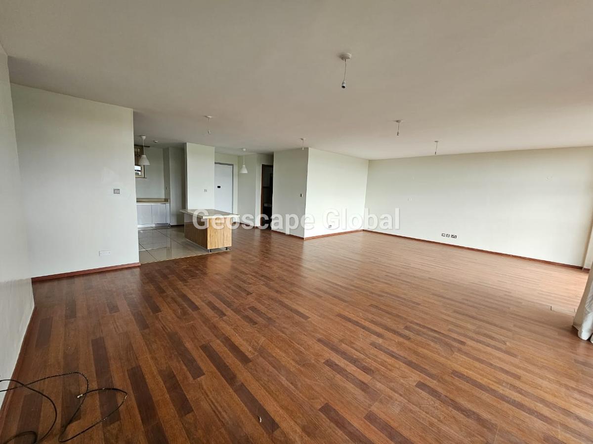 3 Bed Apartment with En Suite in Westlands Area - 7