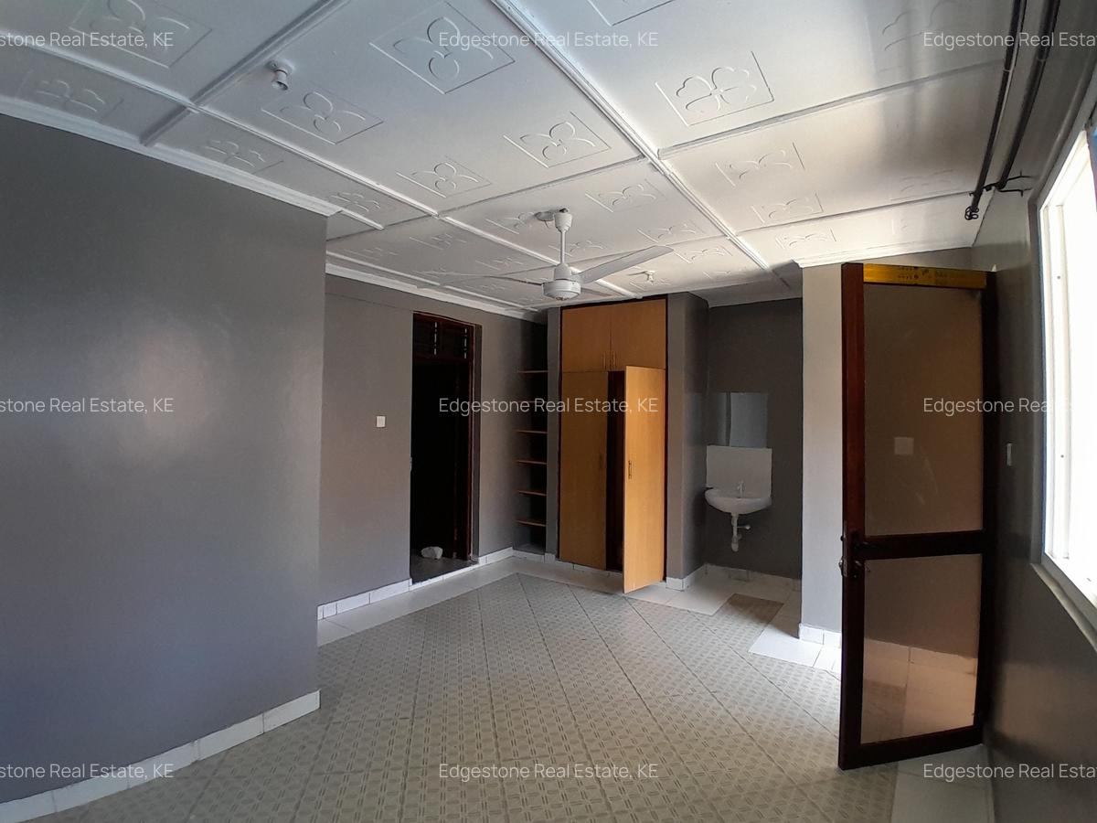 3 Bed Apartment with En Suite in Mtwapa - 16