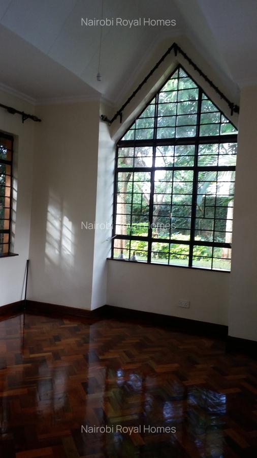 5 Bed Townhouse with En Suite at Convent Drive - 14