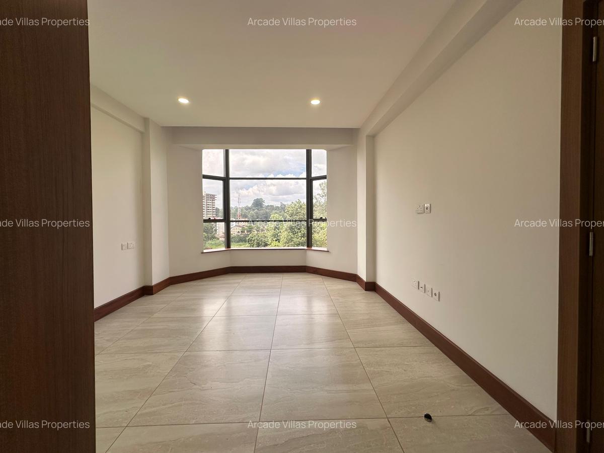 2 Bed Apartment with En Suite in Westlands Area - 17