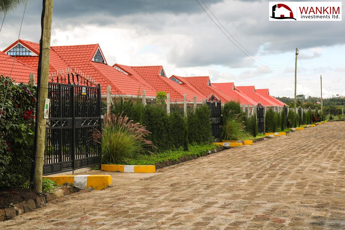 3 Bed House with En Suite at Acacia - 5