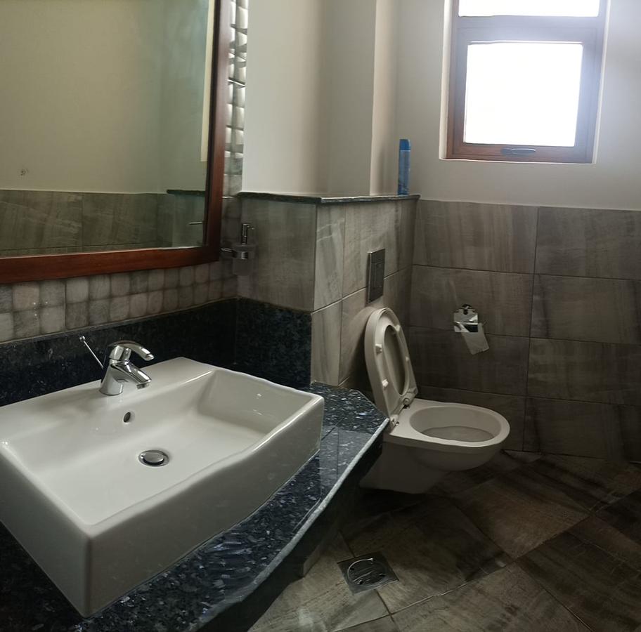 2 Bed Apartment with En Suite in Nyali Area - 10