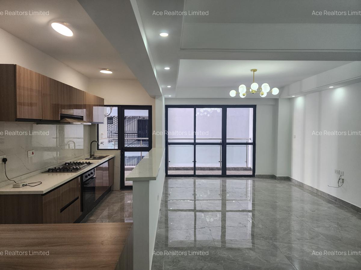 3 Bed Apartment with En Suite at Riverside Drive - 2