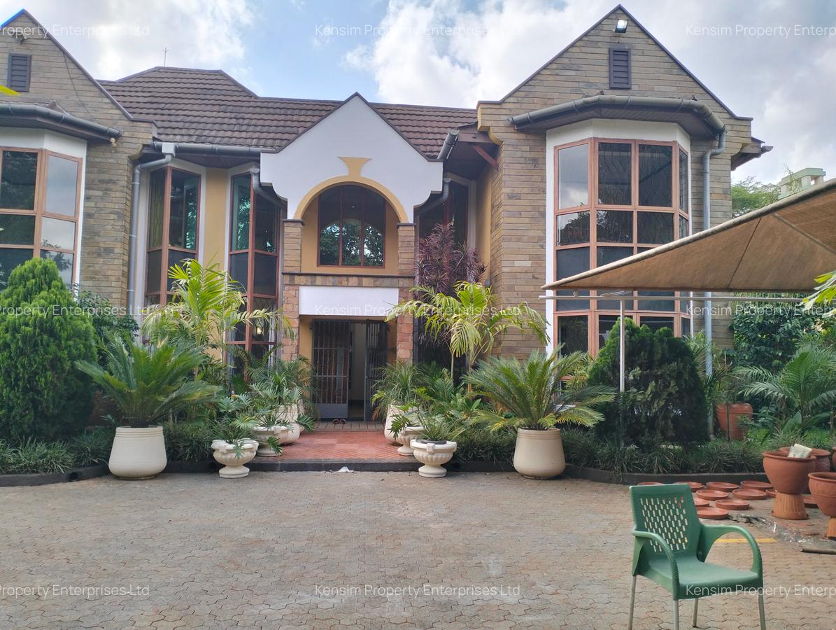 5 Bed Townhouse with En Suite in Runda - 20