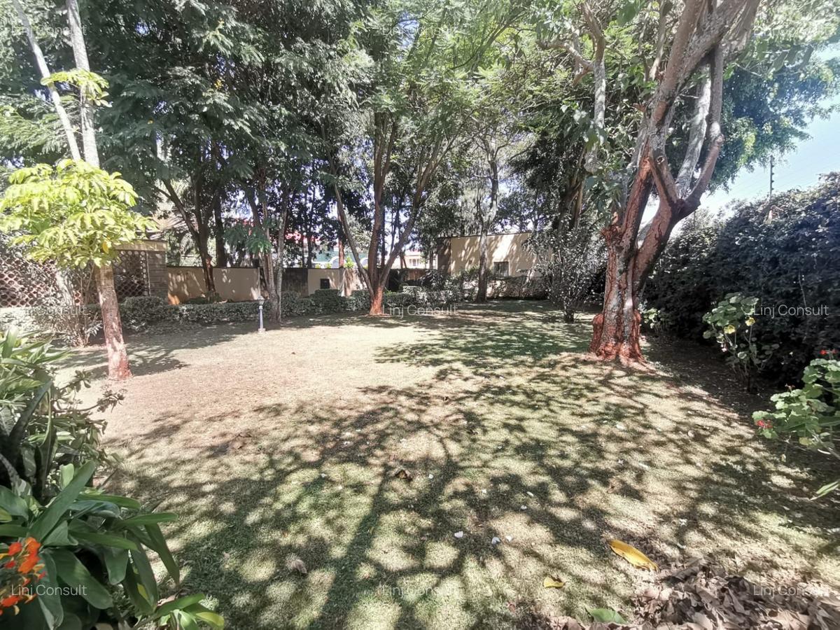 4 Bed House with En Suite at Runda - 2