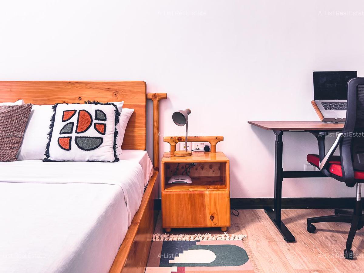 Furnished 1 Bed Apartment with En Suite at Two Rivers - 10