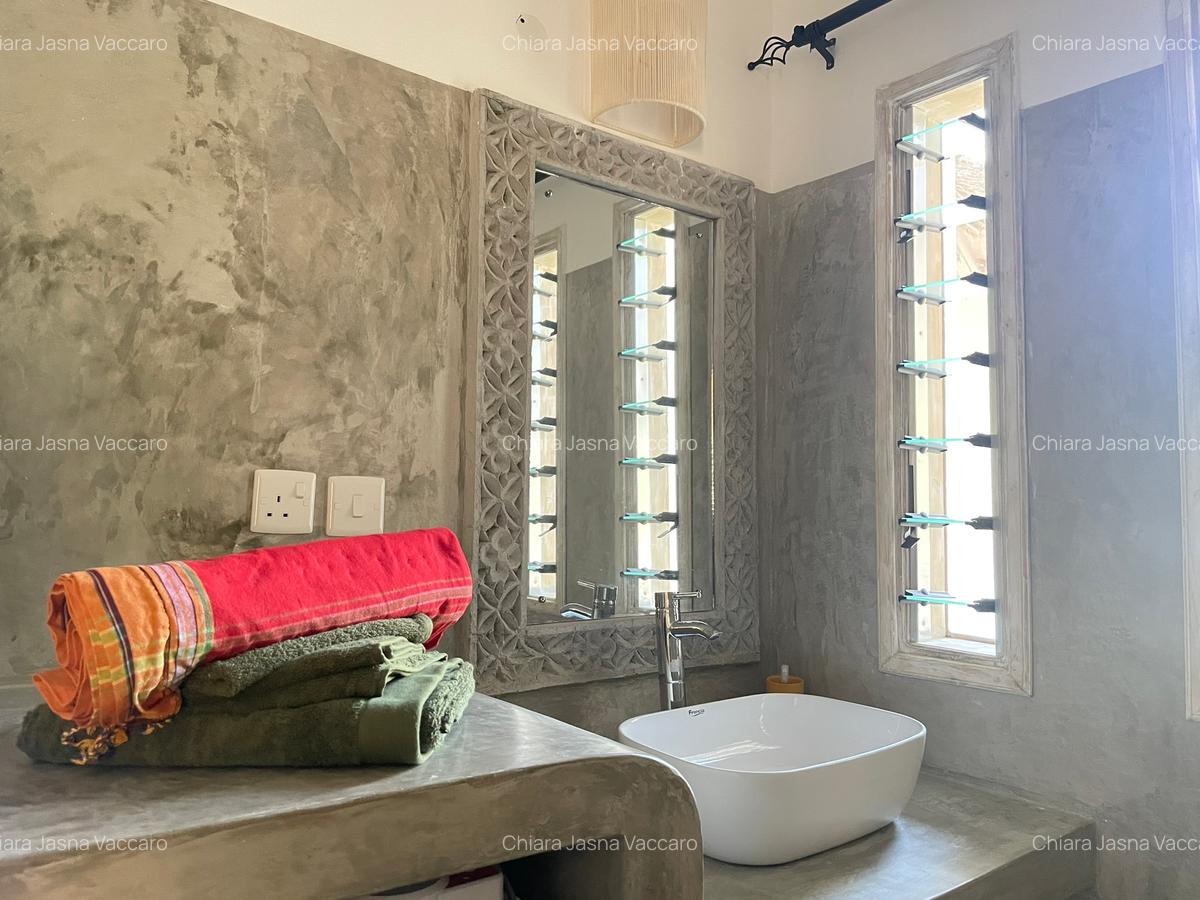 Furnished 2 Bed Apartment with En Suite at Fortamu Road - 5