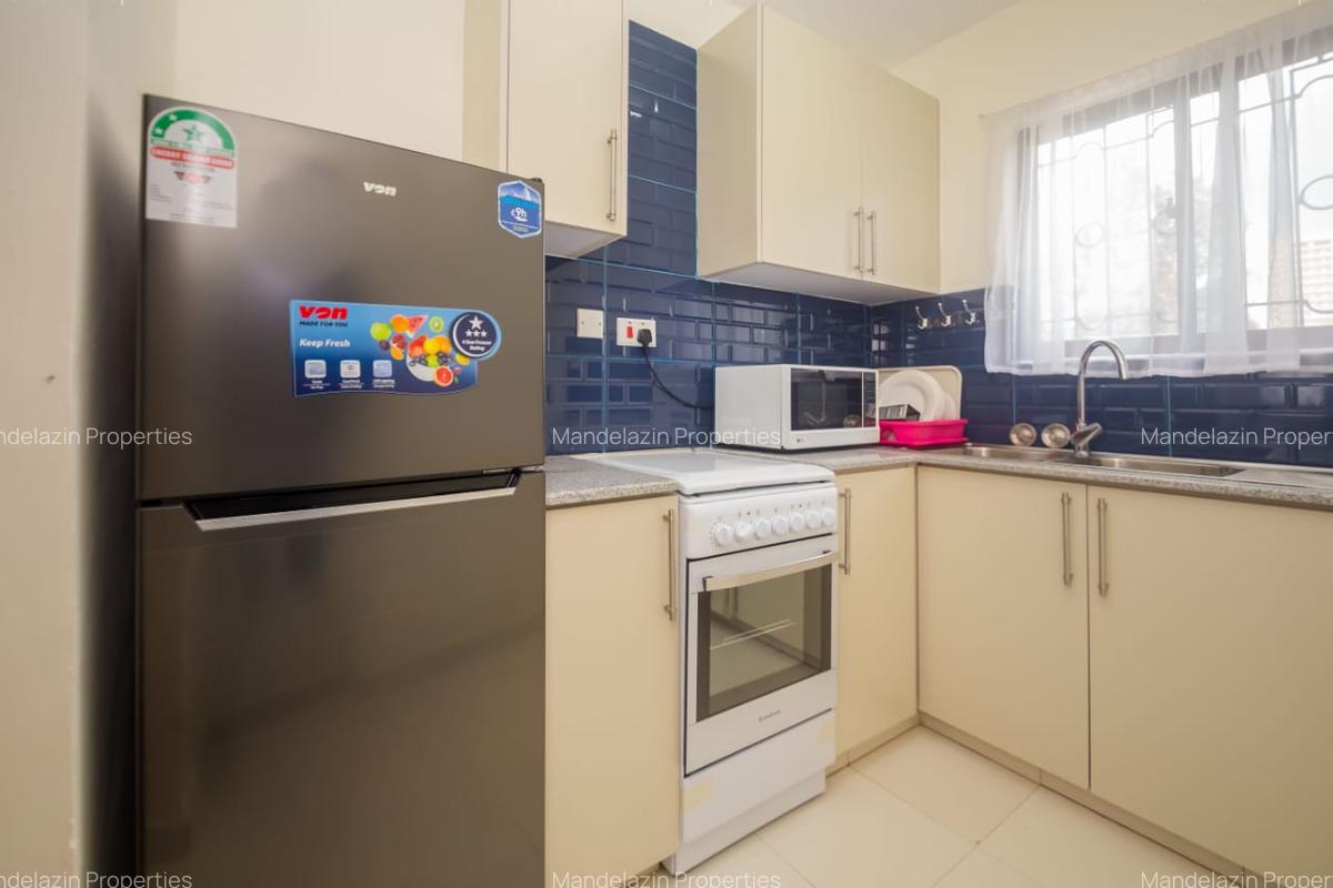 Serviced 1 Bed Apartment with En Suite at Raphta Road - 9