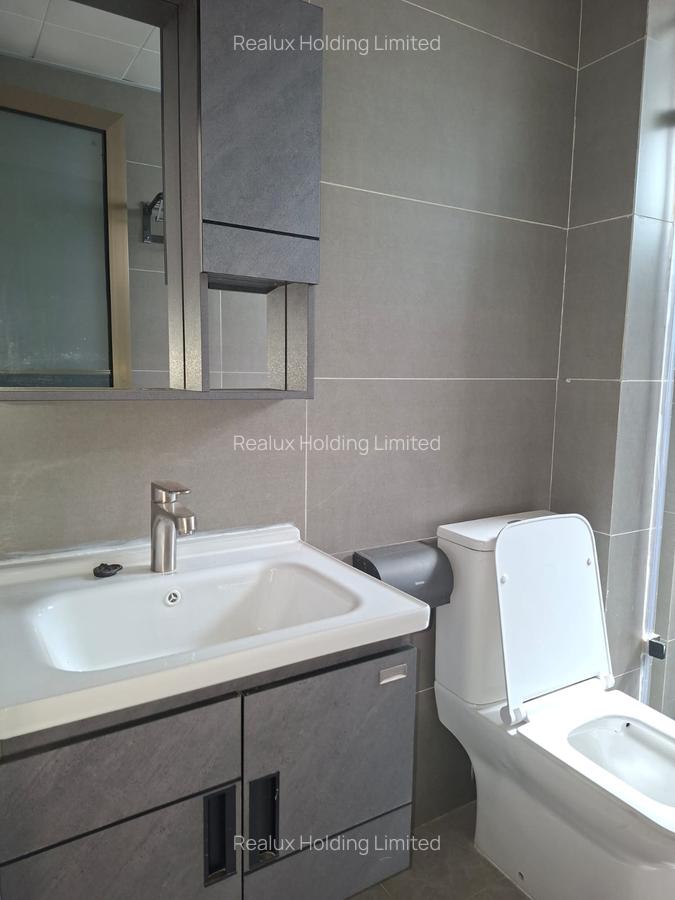 2 Bed Apartment with En Suite in Riverside - 14