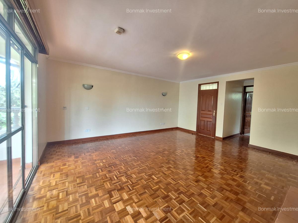 4 Bed Townhouse with En Suite at Redhill Link Road - 18