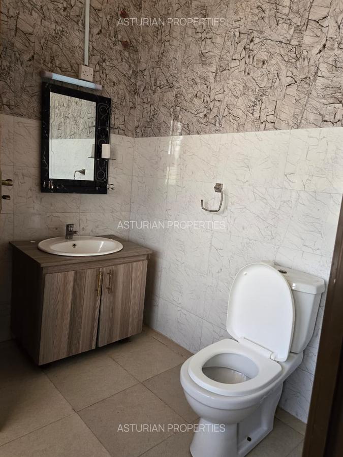 5 Bed Townhouse with En Suite in Runda - 12