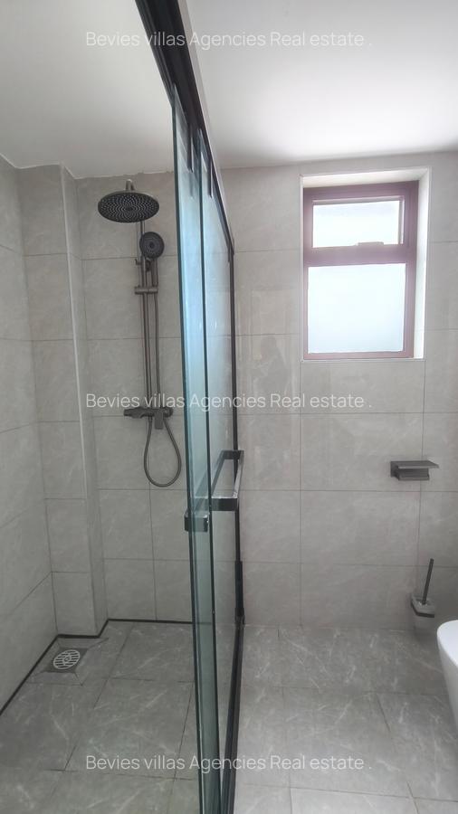 3 Bed Apartment with En Suite at Riverside - 20