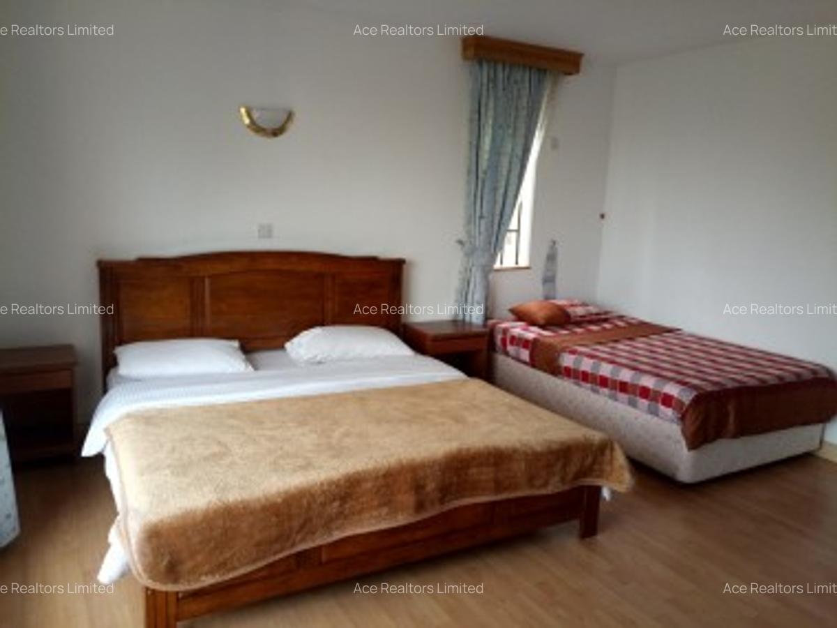 Furnished 3 Bed Apartment with En Suite at Brookside - 6