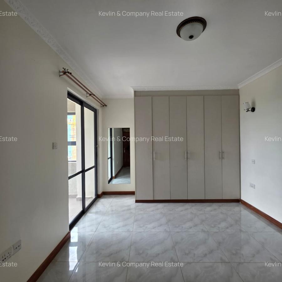2 Bed Apartment with En Suite in Westlands Area - 10