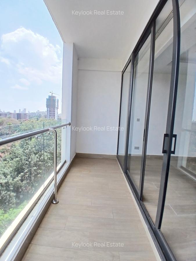 3 Bed Apartment with En Suite at Riverside Drive - 7