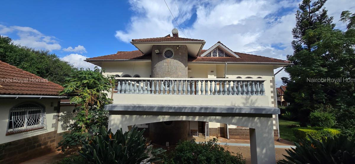 5 Bed House with En Suite at Runda Road - 7