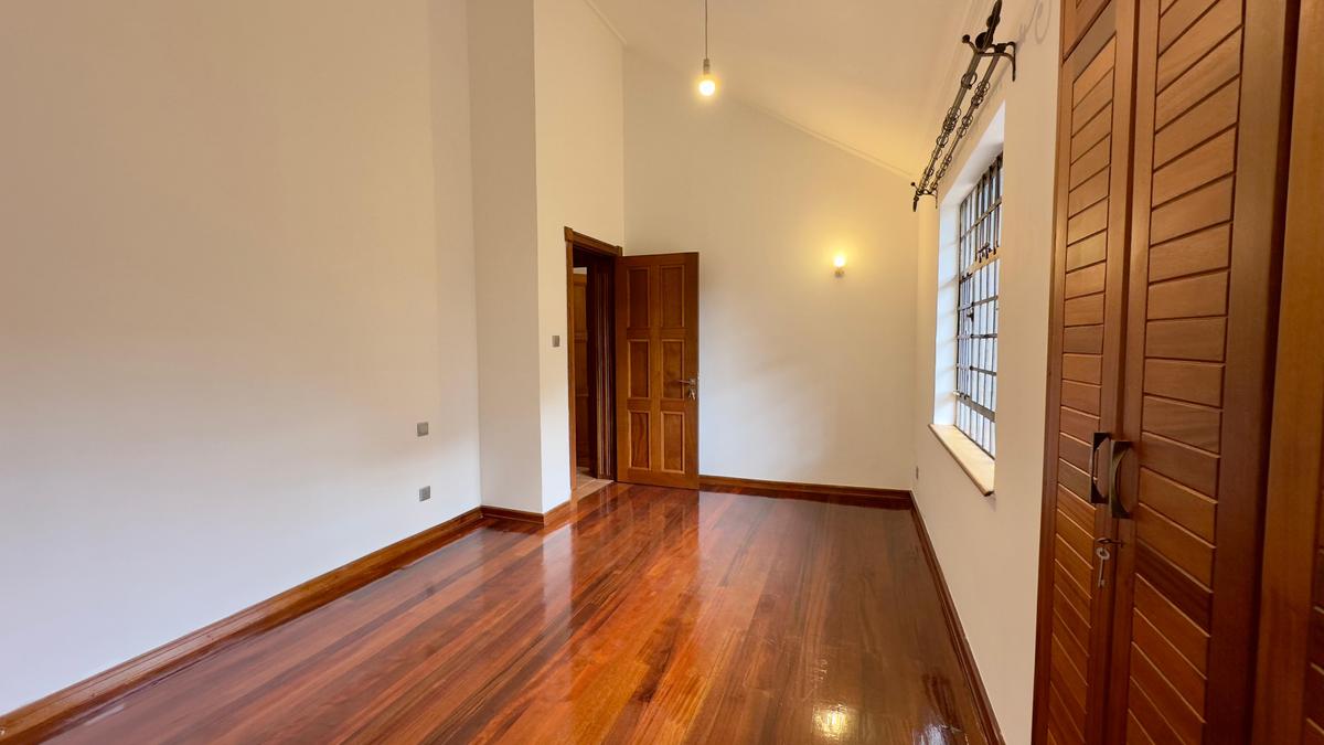 4 Bed Townhouse with En Suite at Peponi Road - 11