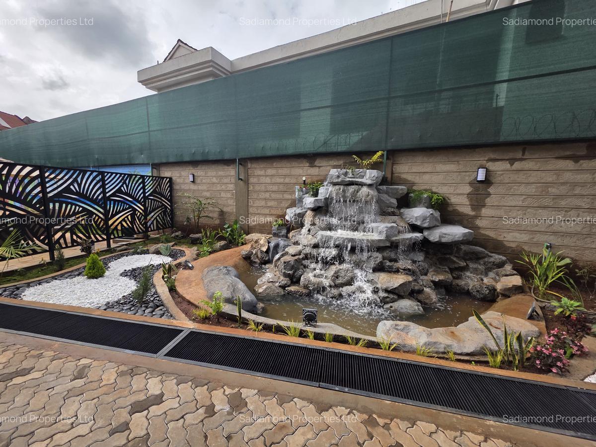 2 Bed Apartment with En Suite in Brookside - 6