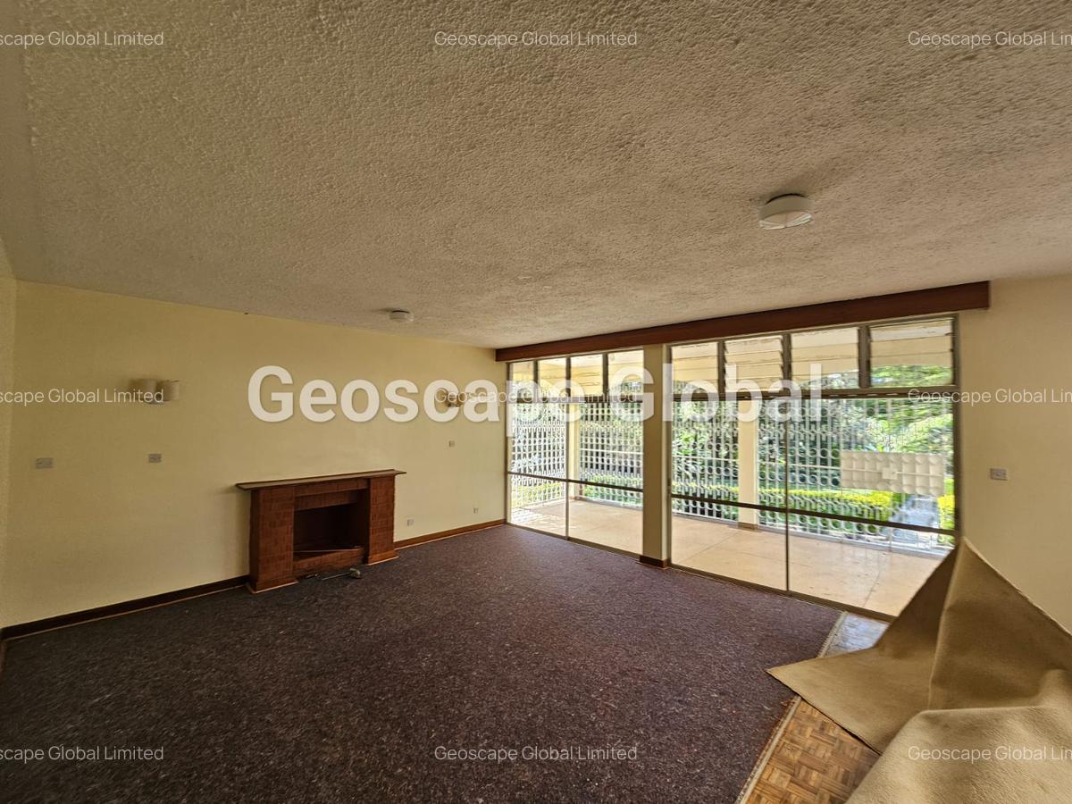 5 Bed House with En Suite in Nyari - 8