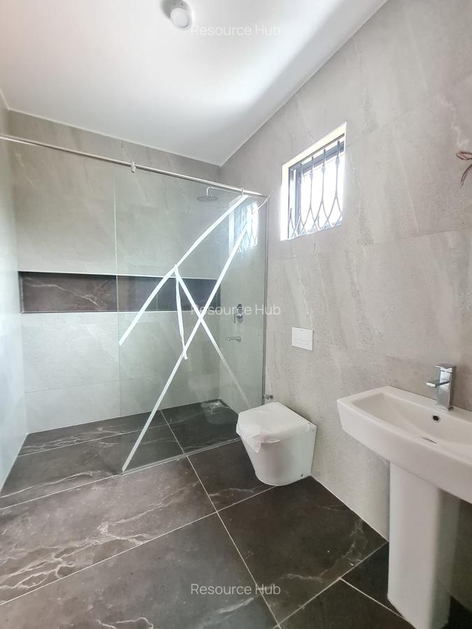 5 Bed House with En Suite at Loresho - 17