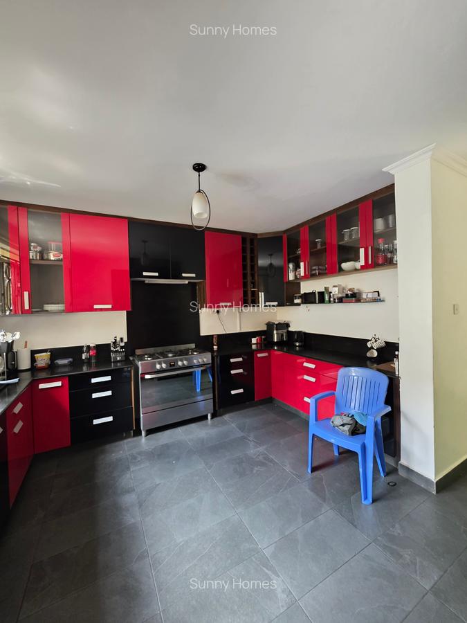 4 Bed Townhouse with En Suite at Lavington Green. - 17