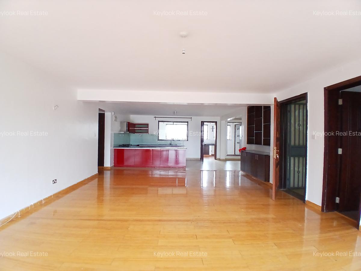 3 Bed Apartment with En Suite at Lavington - 14