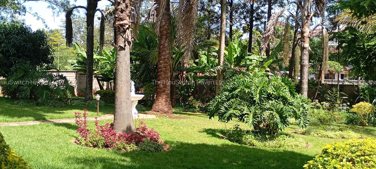 4 Bed Villa with En Suite at Off Un Avenue - 2