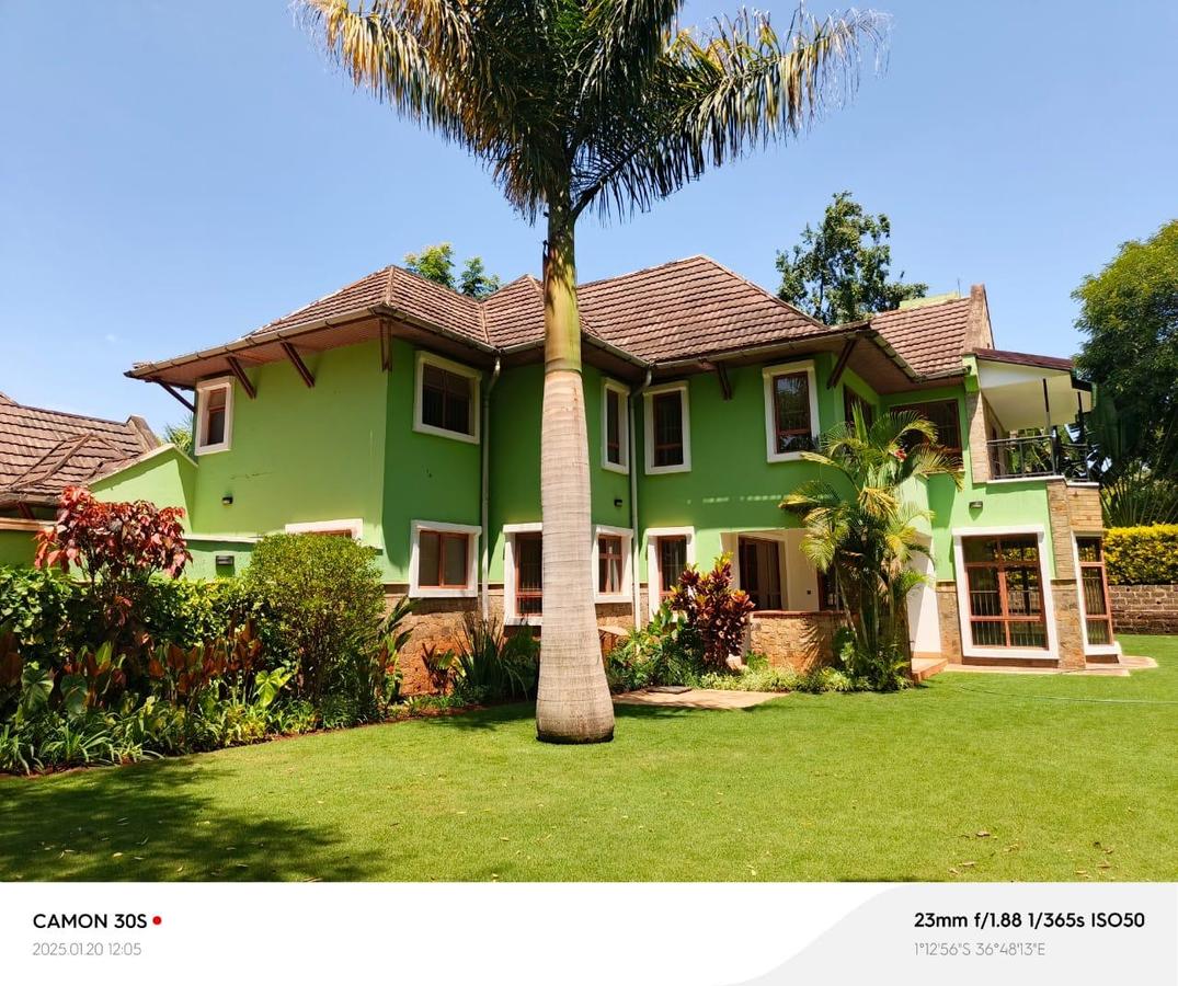 5 bed townhouse with en suite in runda