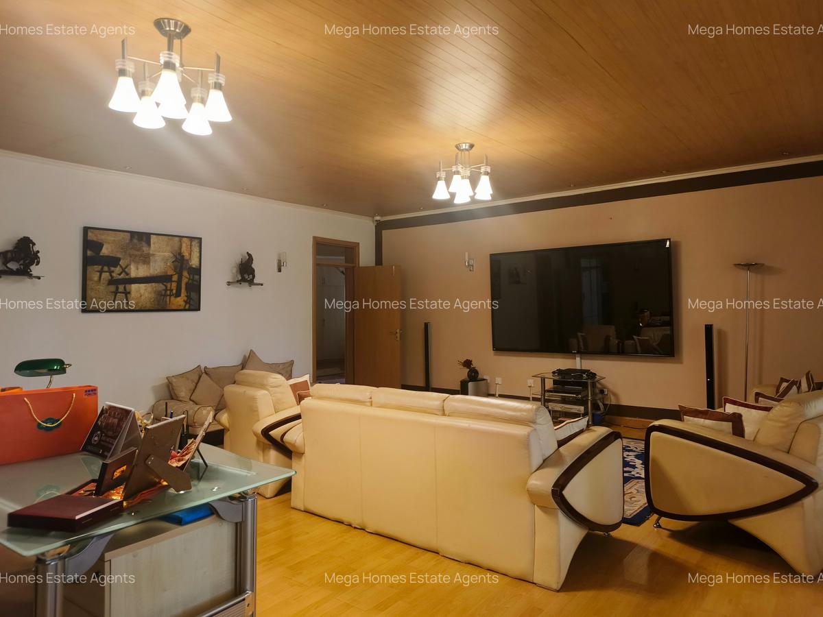 5 Bed House with En Suite in Gigiri - 8