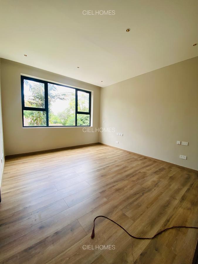 5 Bed Villa with En Suite at Manyani Road - 8