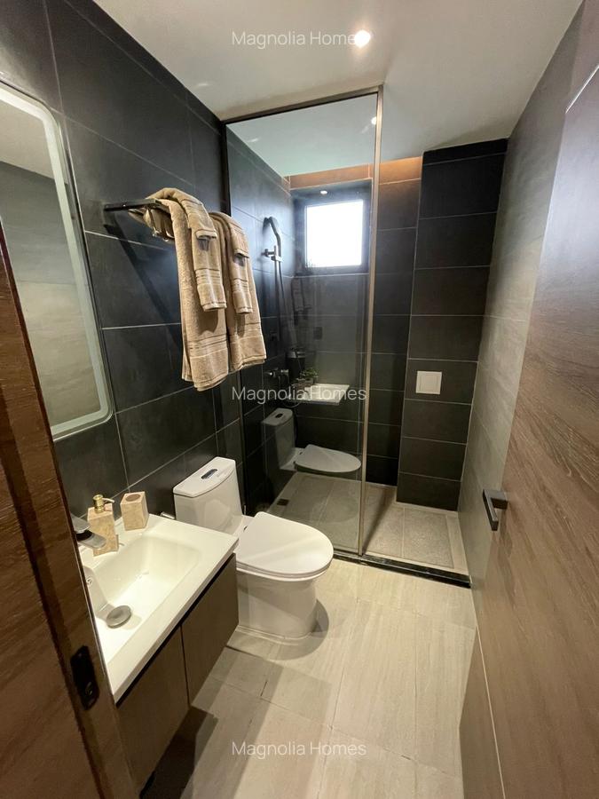 3 Bed Apartment with Swimming Pool in Kilimani - 9