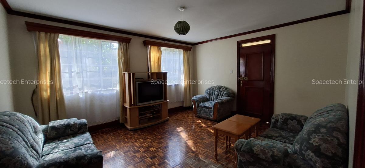 5 Bed House with En Suite in Runda - 7