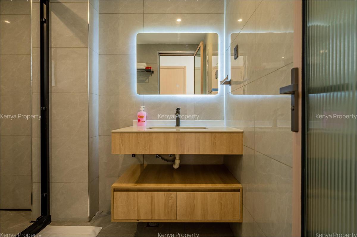 Serviced 3 Bed Apartment with En Suite at Riverside Drive - 12