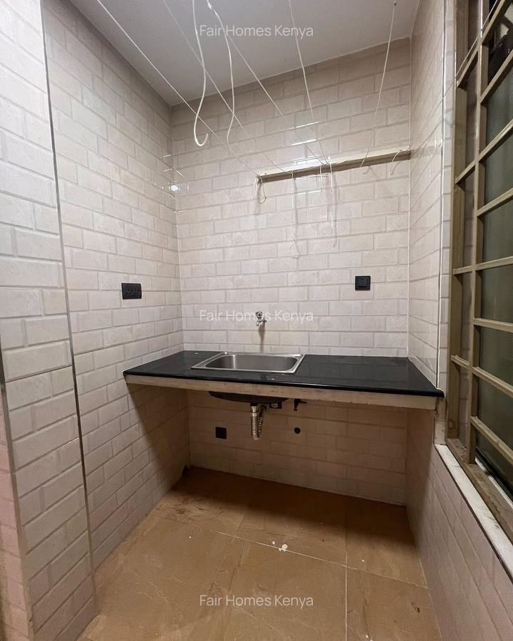 1 Bed Apartment with En Suite at Othaya Road - 7