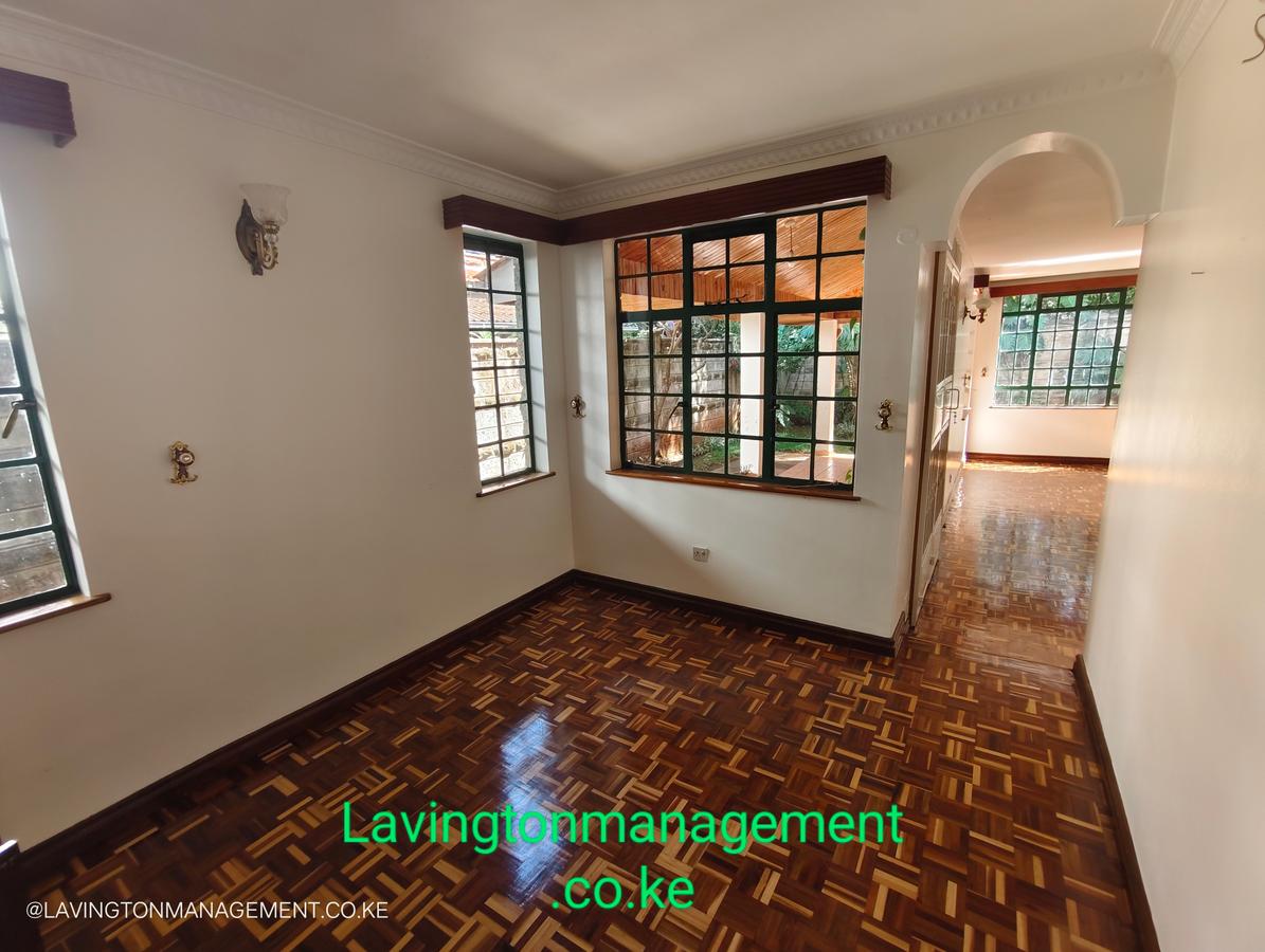 4 Bed Townhouse with En Suite at Lavington Green - 7