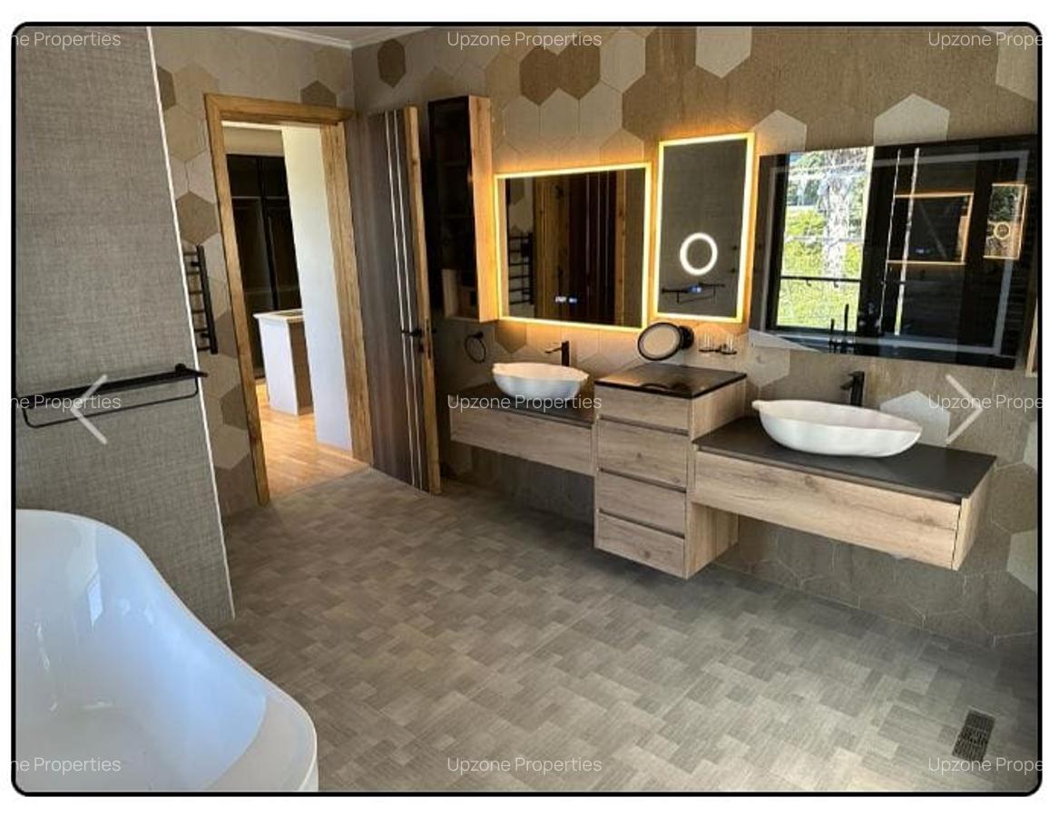 4 Bed Villa with En Suite in Lavington - 13