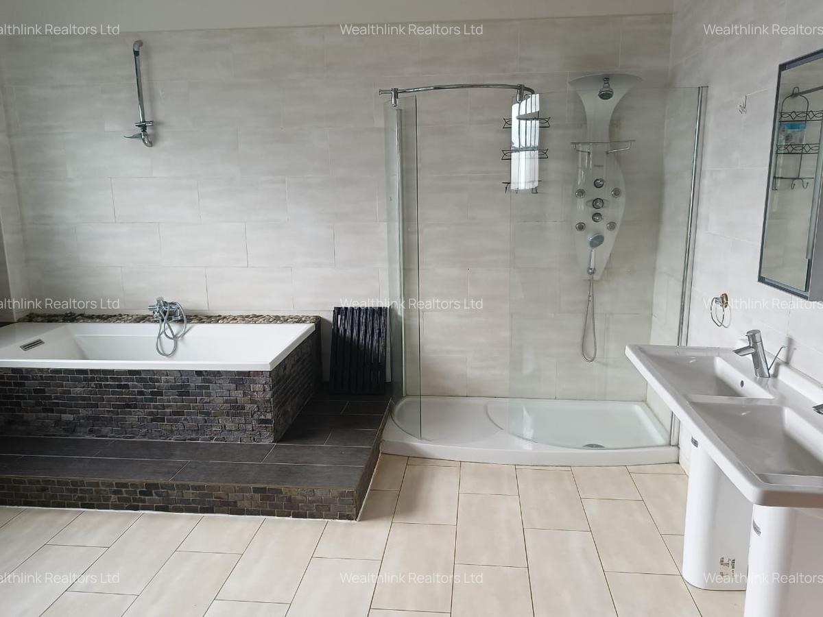 4 Bed House with En Suite at Runda - 20