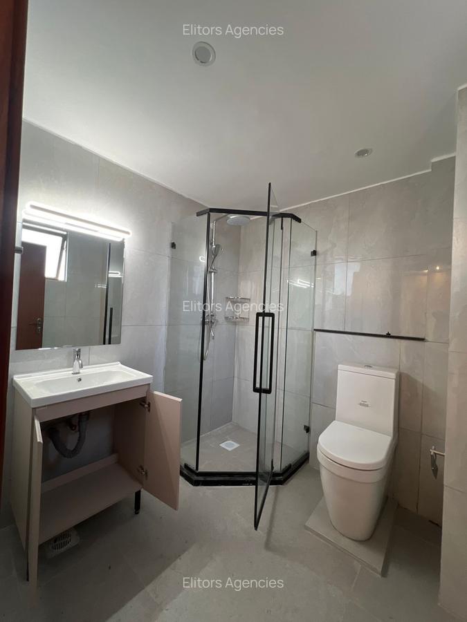 4 Bed Apartment with En Suite at Othaya Road - 14