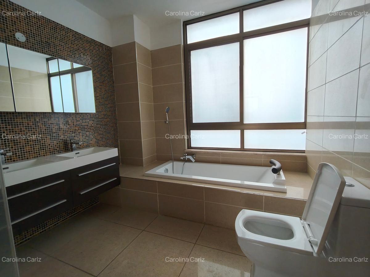 3 Bed Apartment with En Suite at 6Th Parklands Road - 6