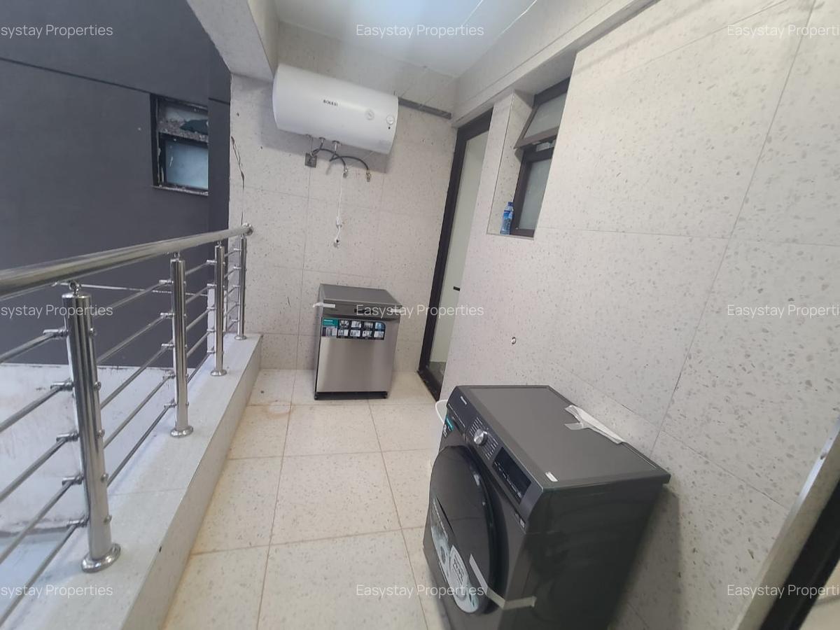 3 Bed Apartment with En Suite in Riverside - 8