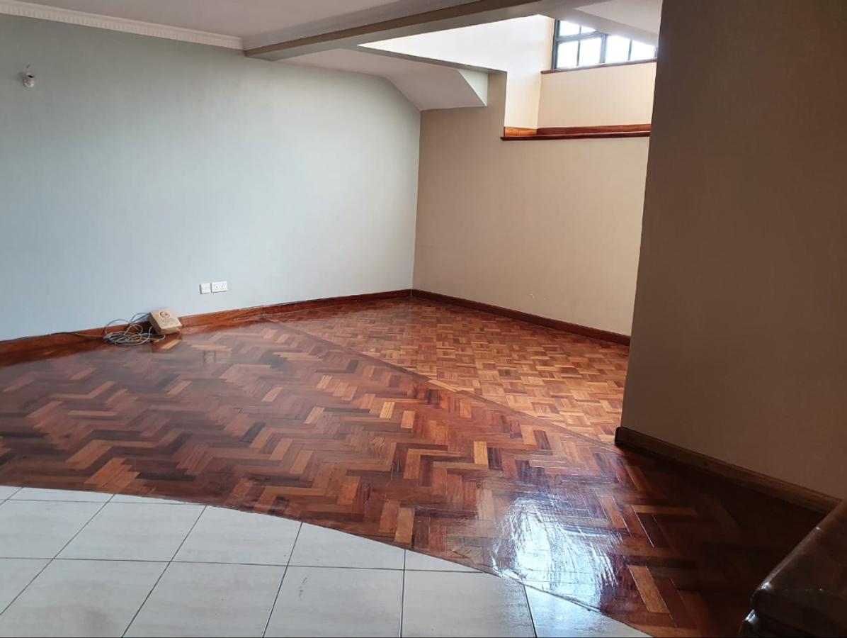 4 Bed House with En Suite in Karen - 5