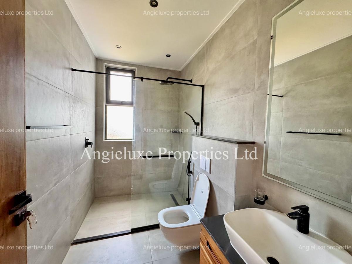 4 Bed Apartment with En Suite at Peponi Road - 19