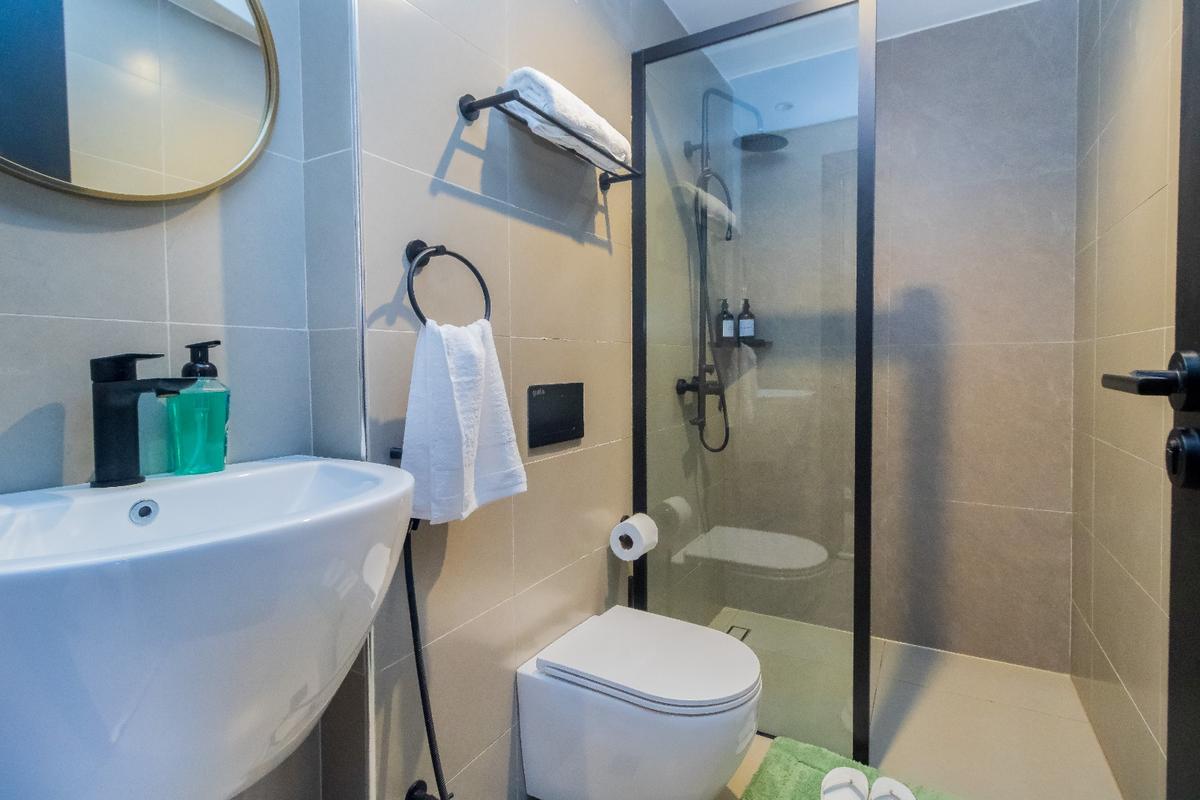 Serviced 2 Bed Apartment with En Suite at Westlands - 16