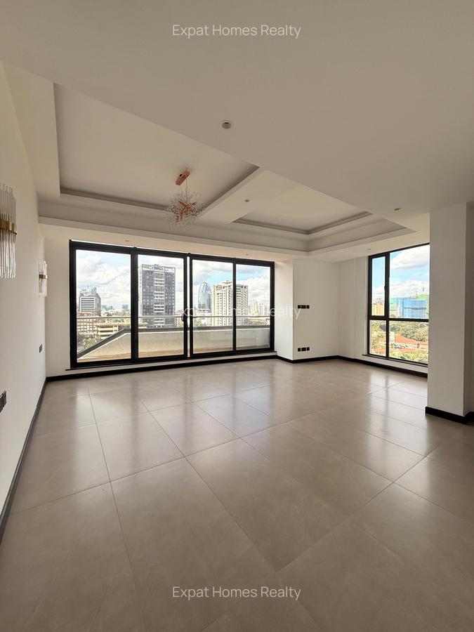 3 Bed Apartment with En Suite in Riverside - 6